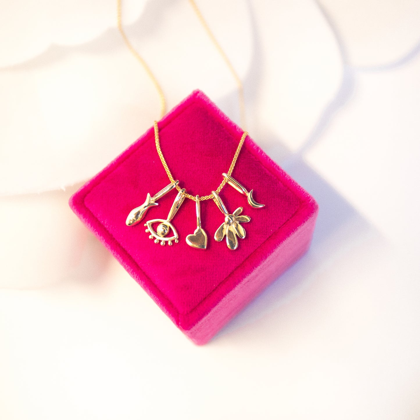 9ct Tiny Lunar Charm