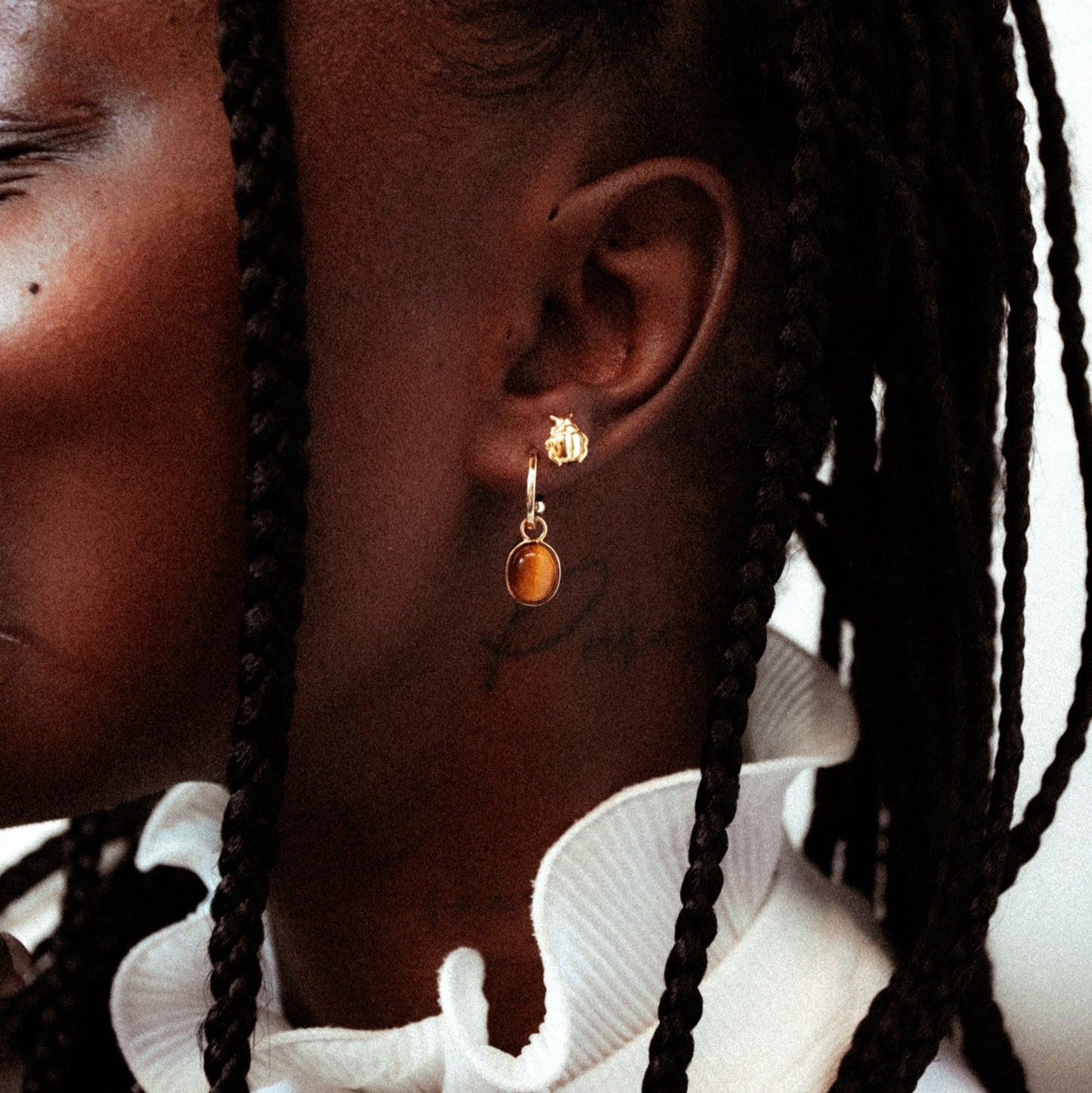 Beetle Juice Flatback Stud
