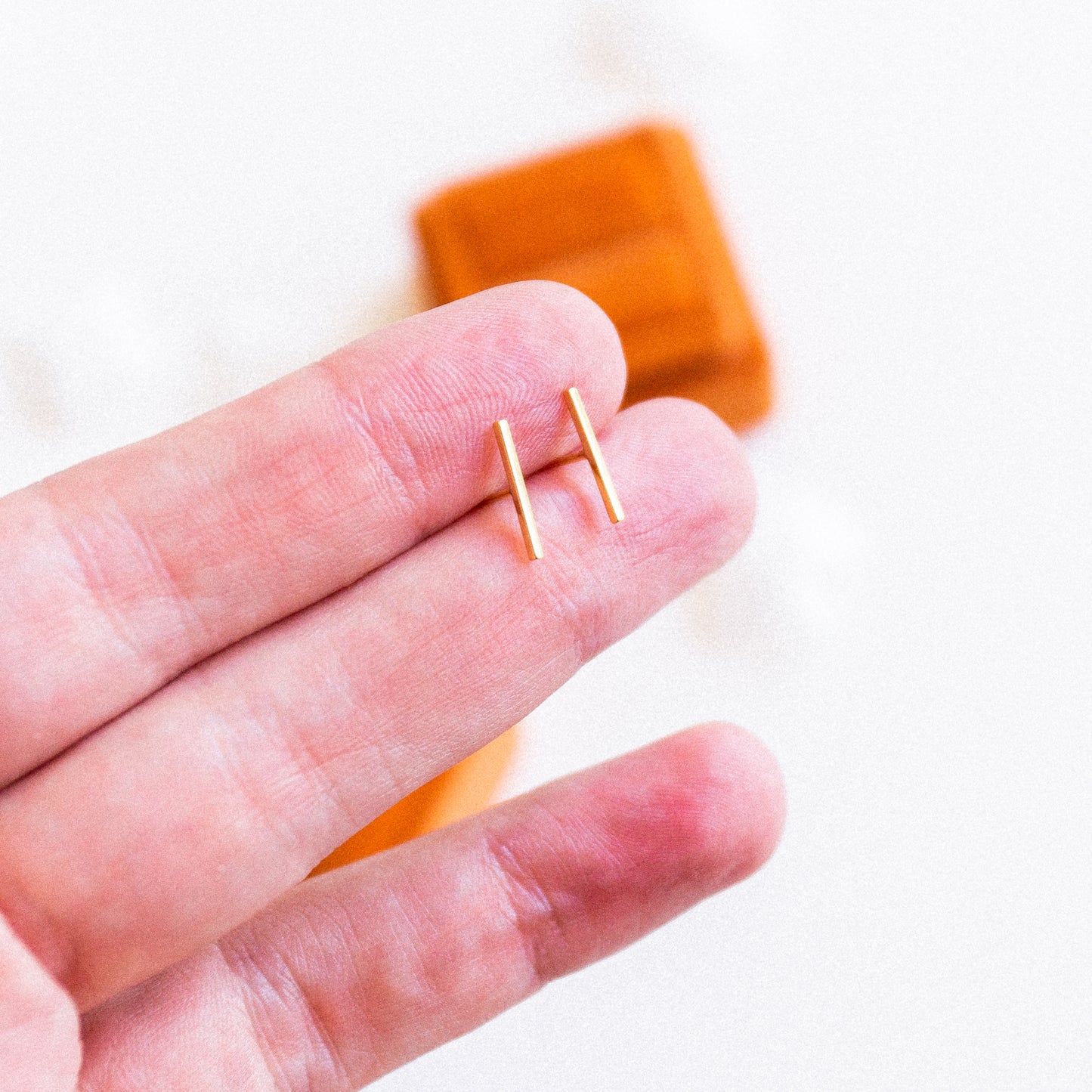 Minimalist Bar Studs