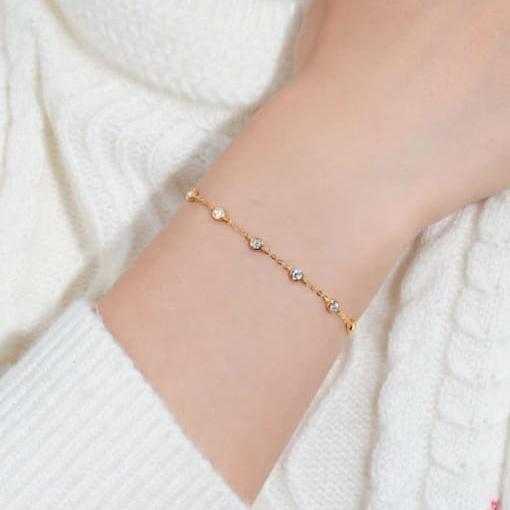 The Perfect Bracelet with Moissanite Stones