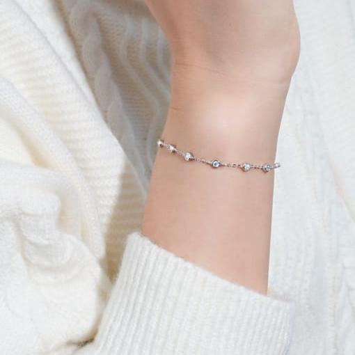 The Perfect Bracelet with Moissanite Stones