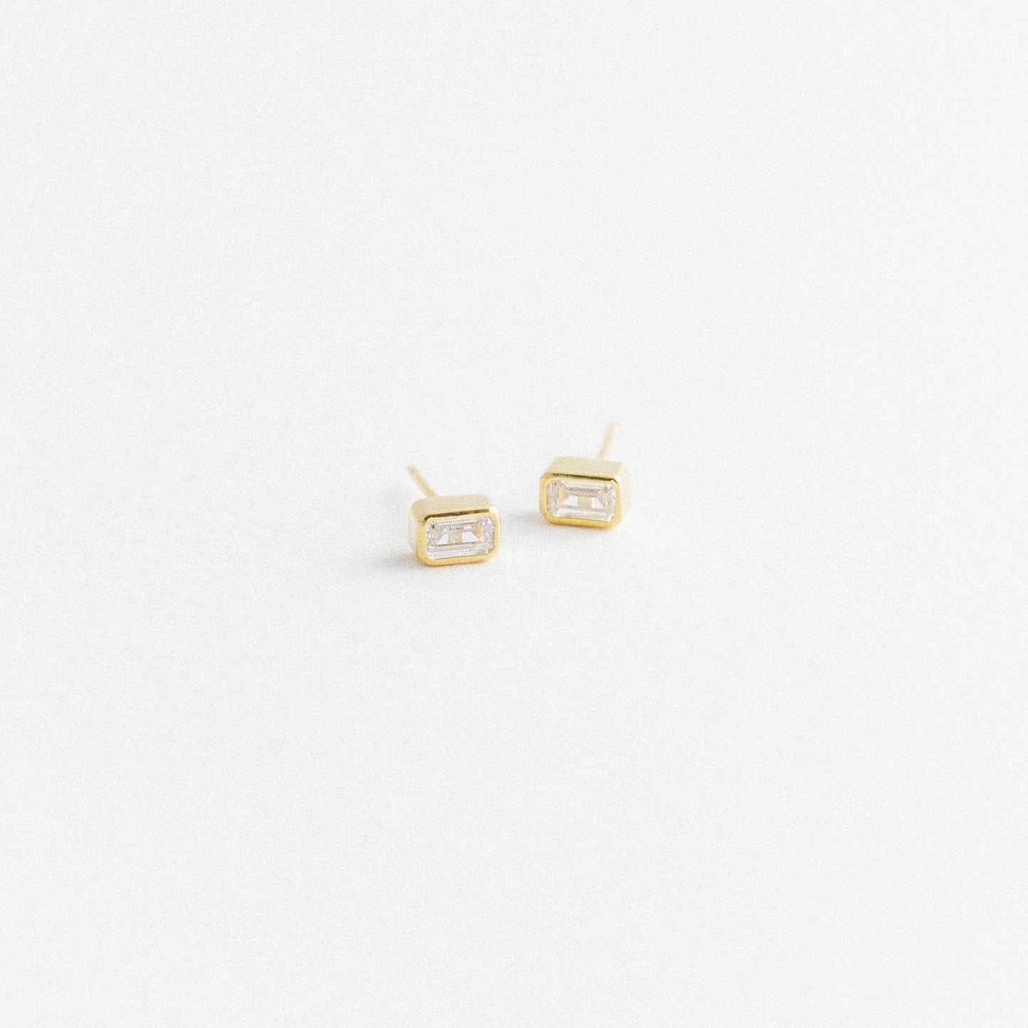 Regal Studs