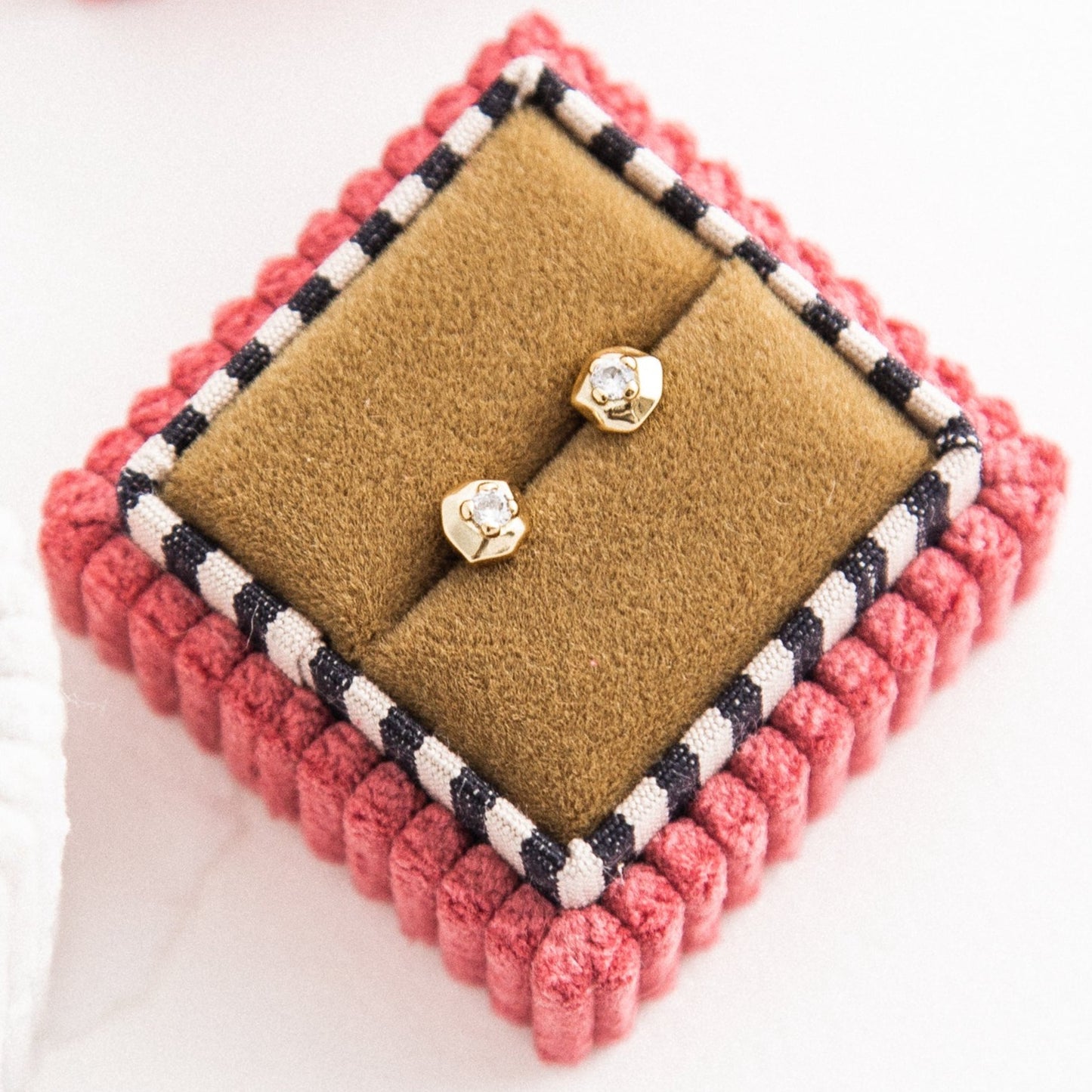 Goldmine Studs