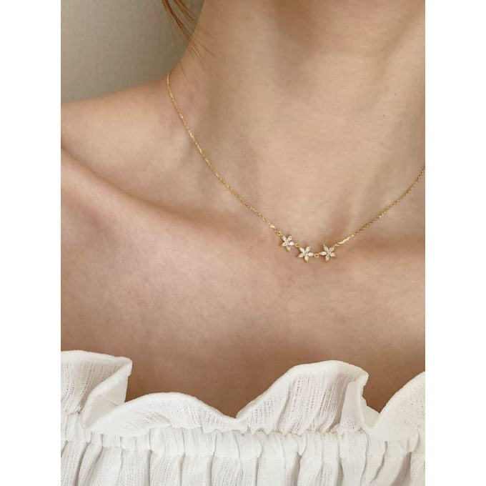Impala Lilly Necklace