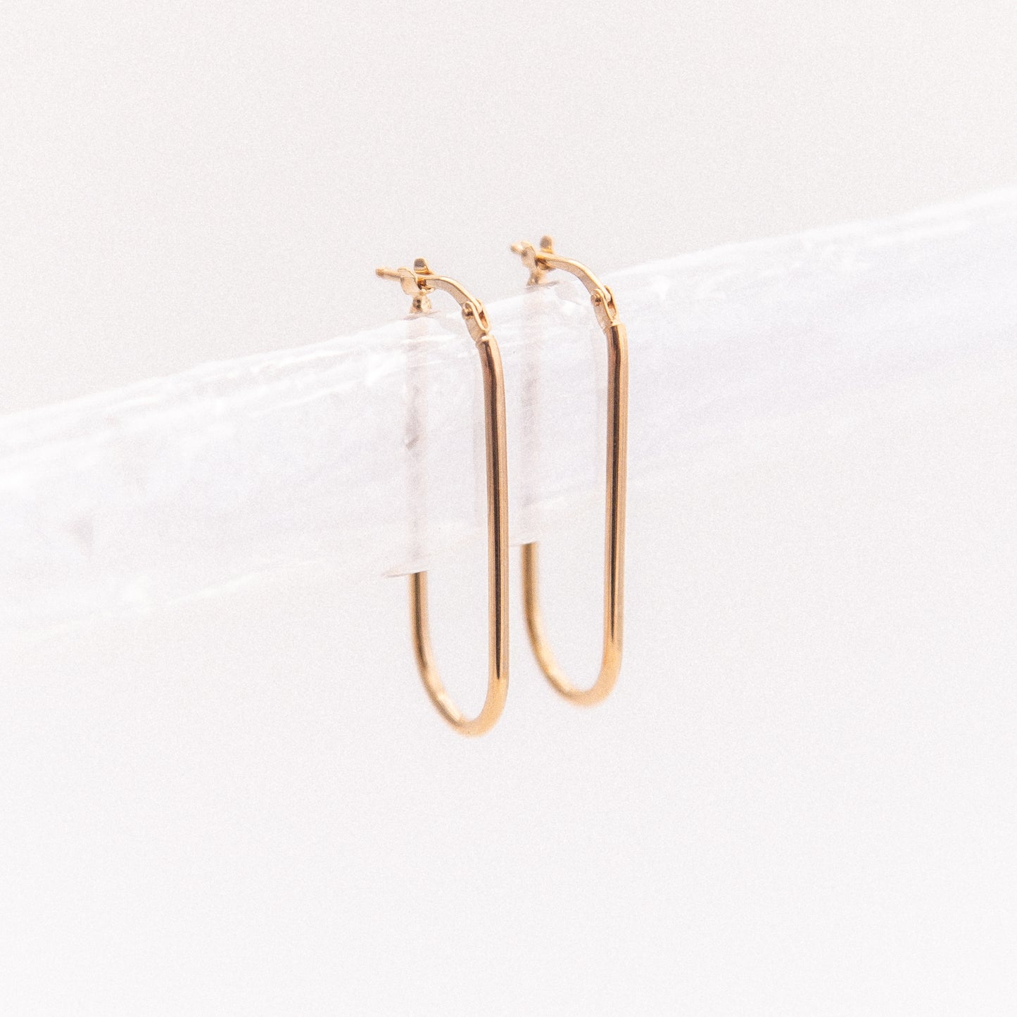 9ct Gold Paperclip Earrings