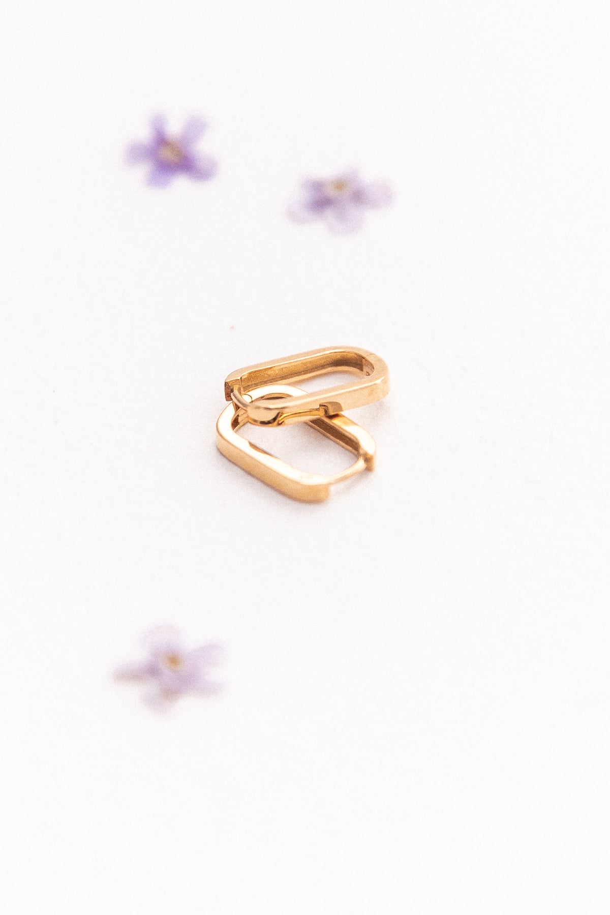 9ct Bold Paperclip Huggies