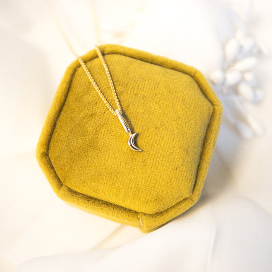 9ct Tiny Lunar Charm
