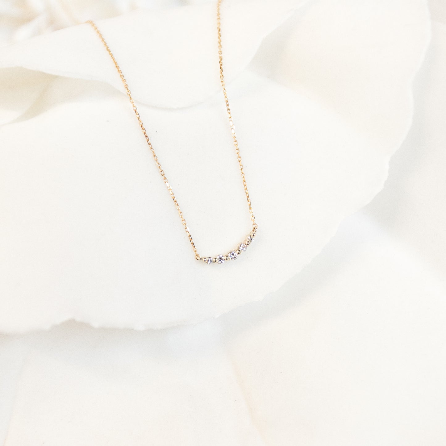 The Five Diamond Pendant in 9ct Gold