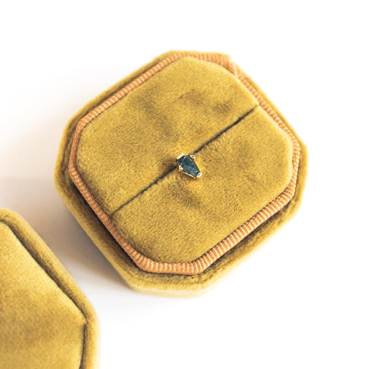 Marine Flatback Stud