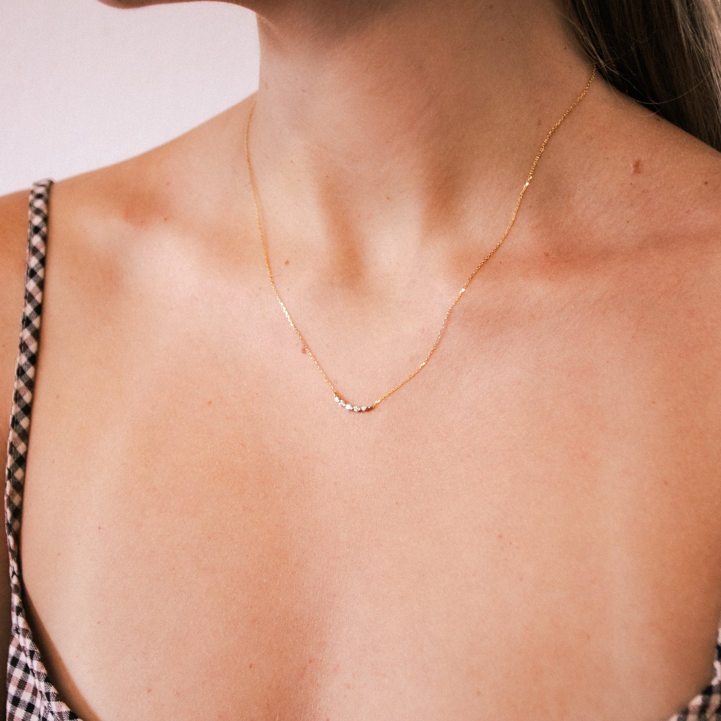 The Five Diamond Pendant in 9ct Gold