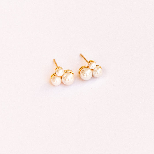 Pearly Studs